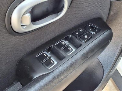 2019 Kia Soul + Auto