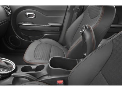 2019 Kia Soul ! Auto