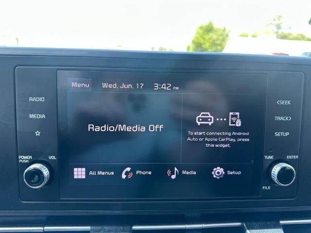 2024 Kia Carnival LX FWD