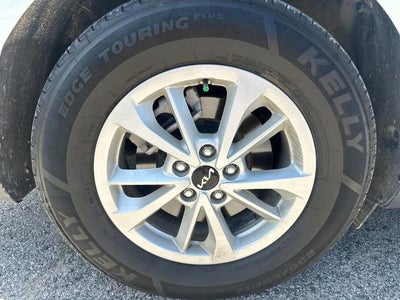 2024 Kia Carnival LX FWD