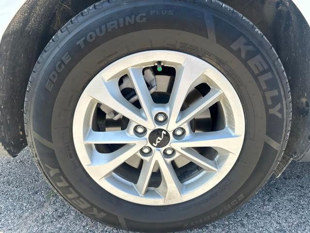 2024 Kia Carnival LX FWD