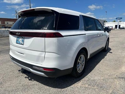 2024 Kia Carnival LX FWD