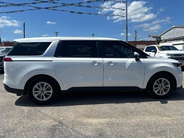 2024 Kia Carnival LX FWD