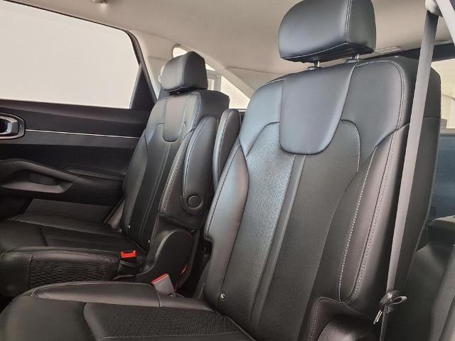 2023 Kia Sorento Hybrid EX AWD
