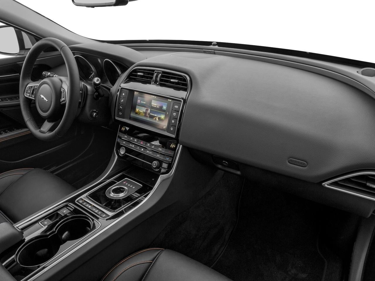 2017 Jaguar XE 35t Prestige AWD