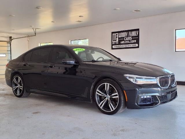2016 BMW 750i xDrive Sedan