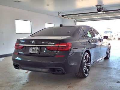 2016 BMW 750i xDrive Sedan