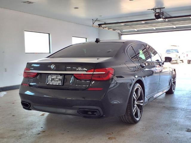 2016 BMW 750i xDrive Sedan