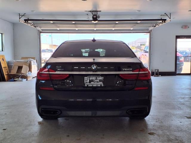 2016 BMW 750i xDrive Sedan