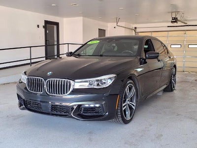 2016 BMW 750i xDrive Sedan