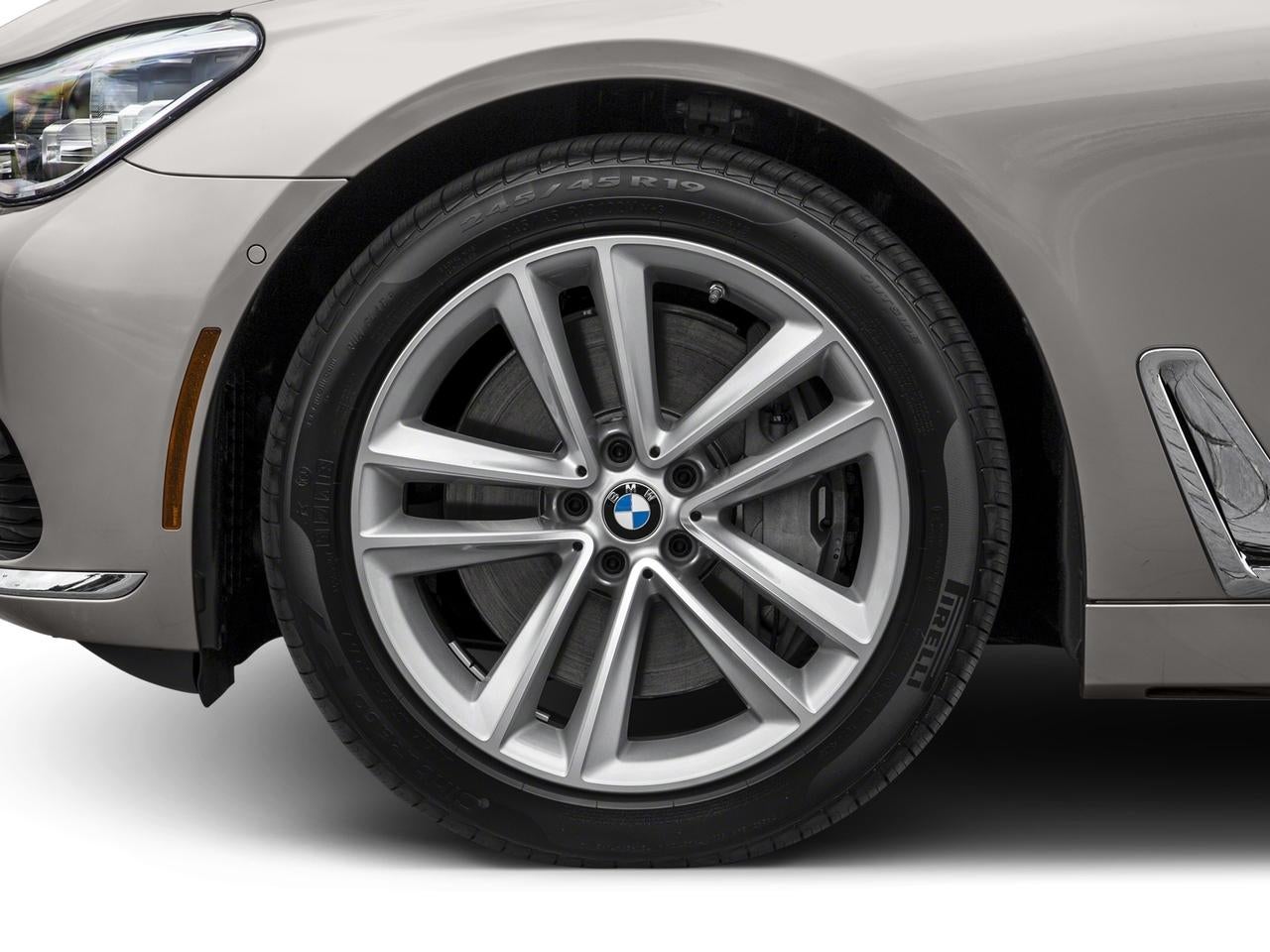 2016 BMW 750i xDrive Sedan