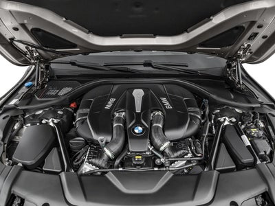 2016 BMW 750i xDrive Sedan