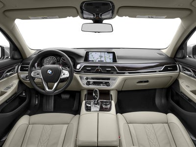 2016 BMW 750i xDrive Sedan