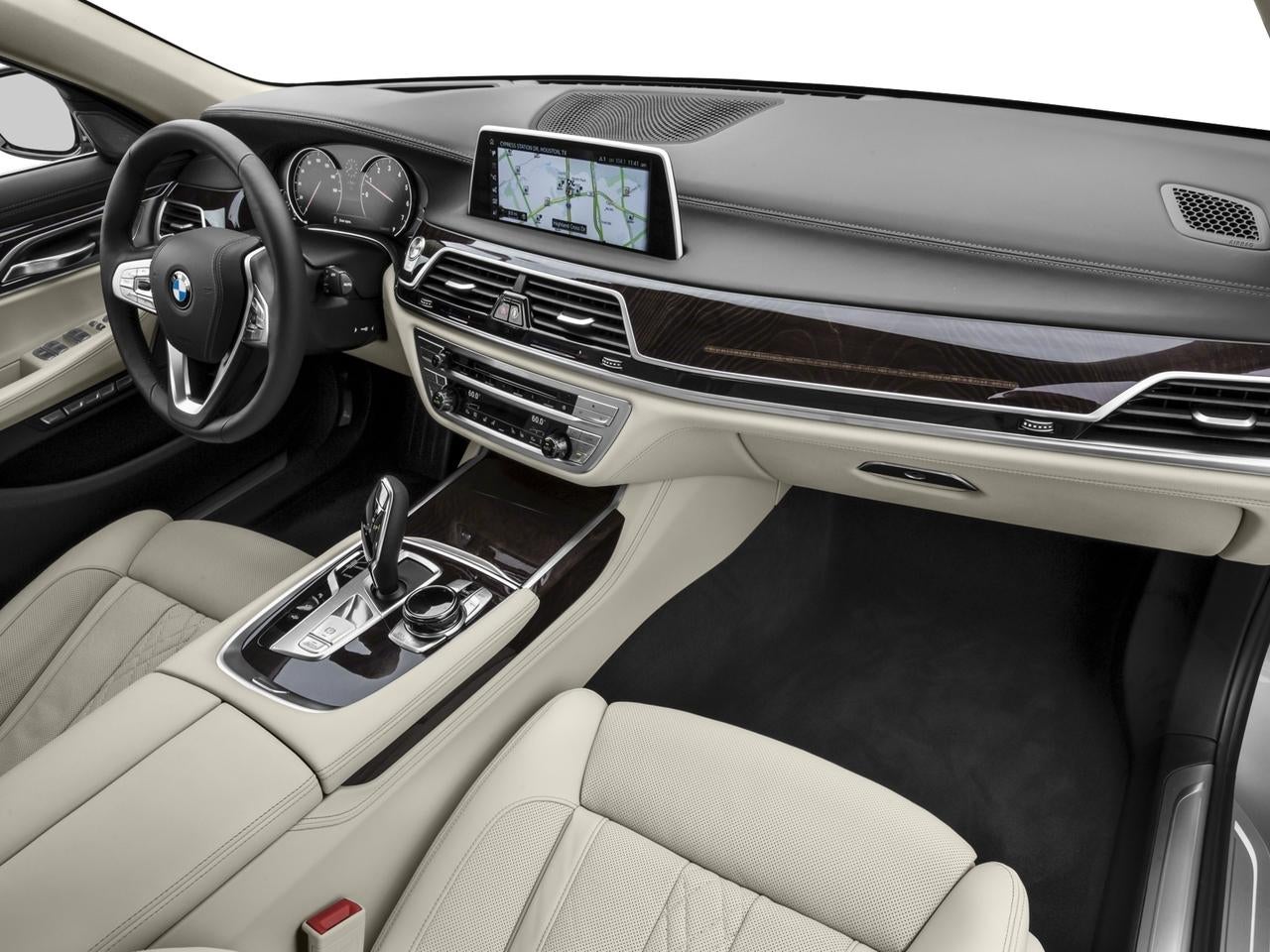 2016 BMW 750i xDrive Sedan